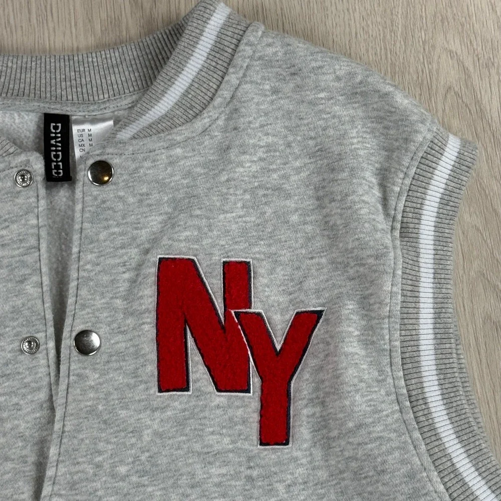 Varsity Snap Front Vest H&M Size M NY Letterman Preppy Y2K Streetwear